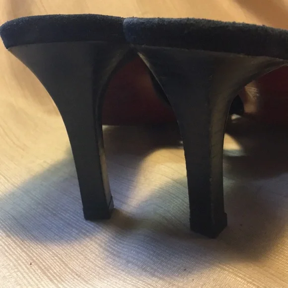 Burberry suede heel shoes